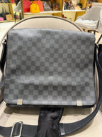 Louis Vuitton District Messenger Bag Damier Graphite Silver Hardware