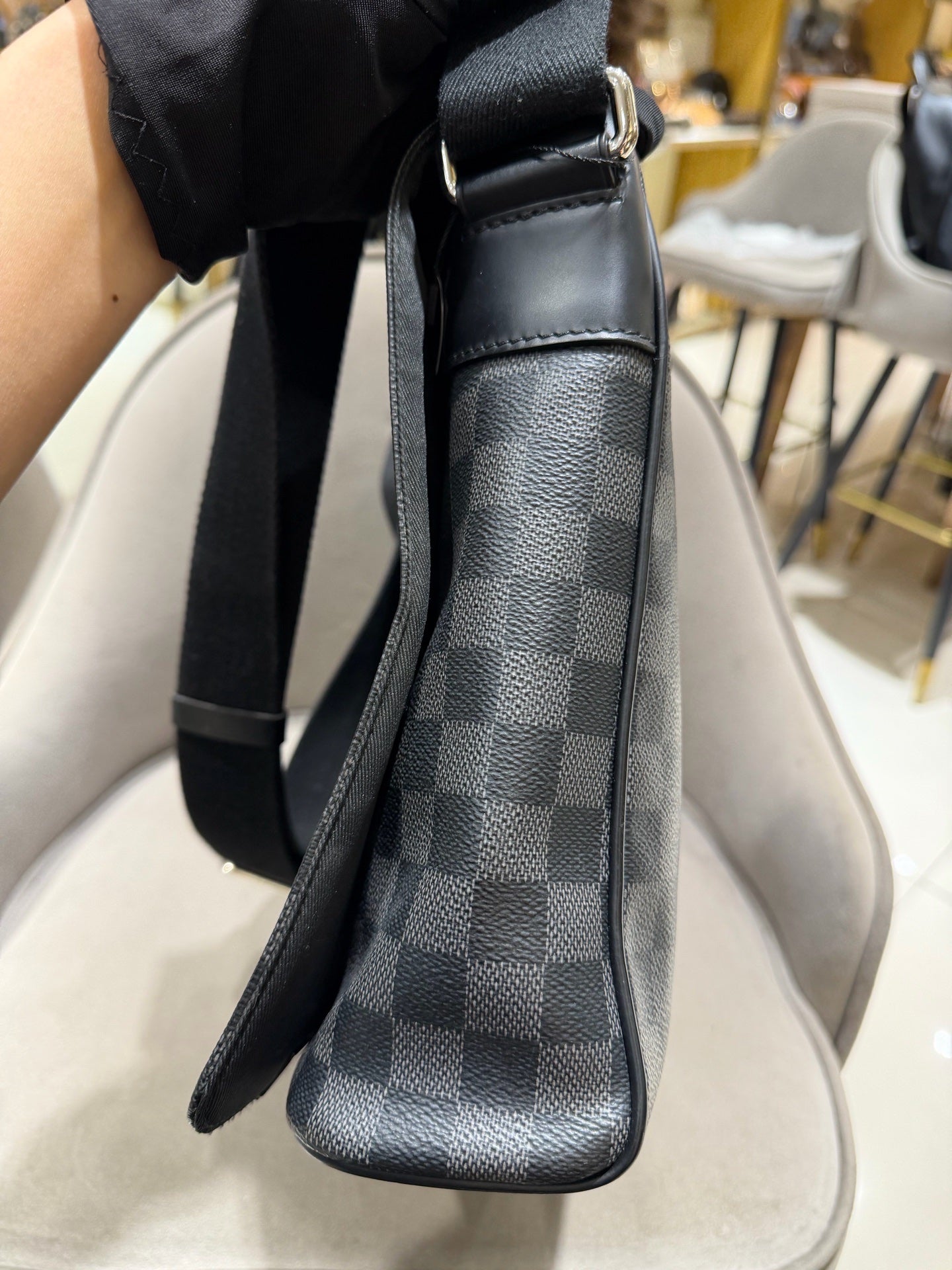 Louis Vuitton District Messenger Bag Damier Graphite Silver Hardware