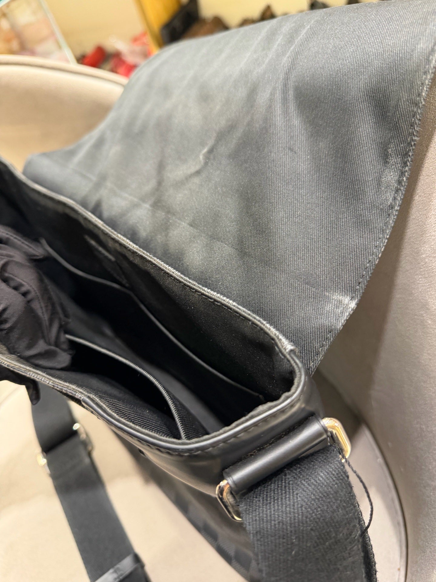 Louis Vuitton District Messenger Bag Damier Graphite Silver Hardware