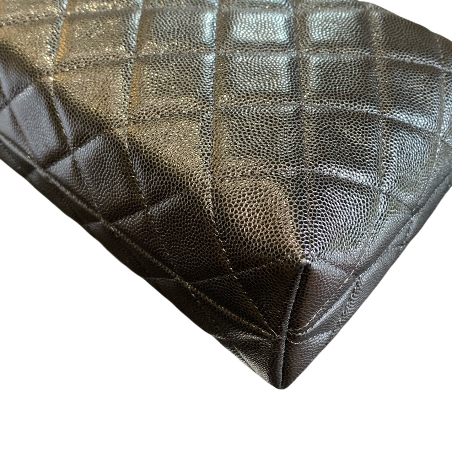 CHANEL Clutch with Chain | Pebbled Patent Calfskin | Gold Hardware
