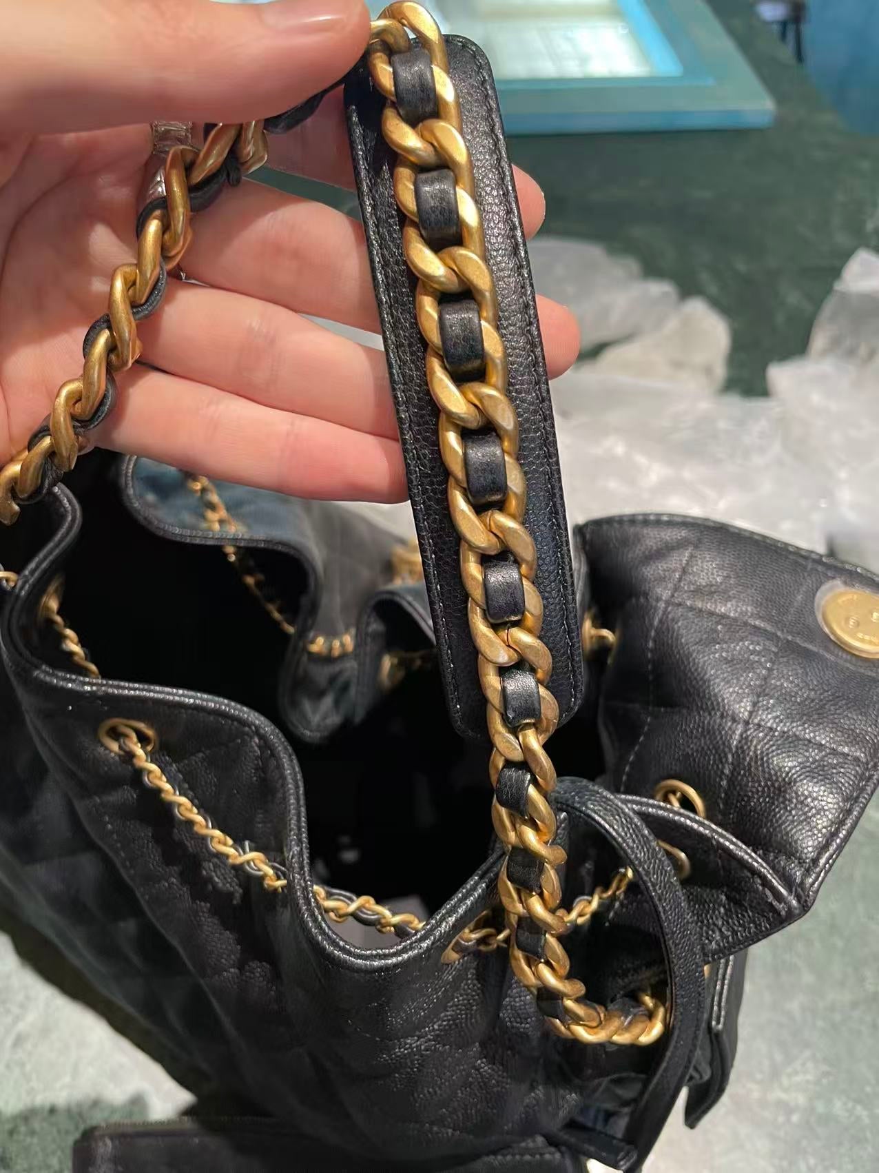 CHANEL 25 Medium Handbag | Grained Calfskin | Gold Hardware