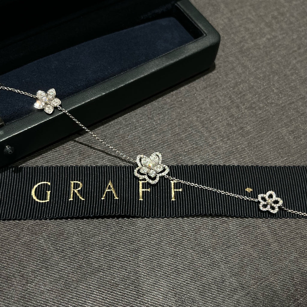 Graff Butterfly Bracelet White Gold Diamonds Silver Hardware