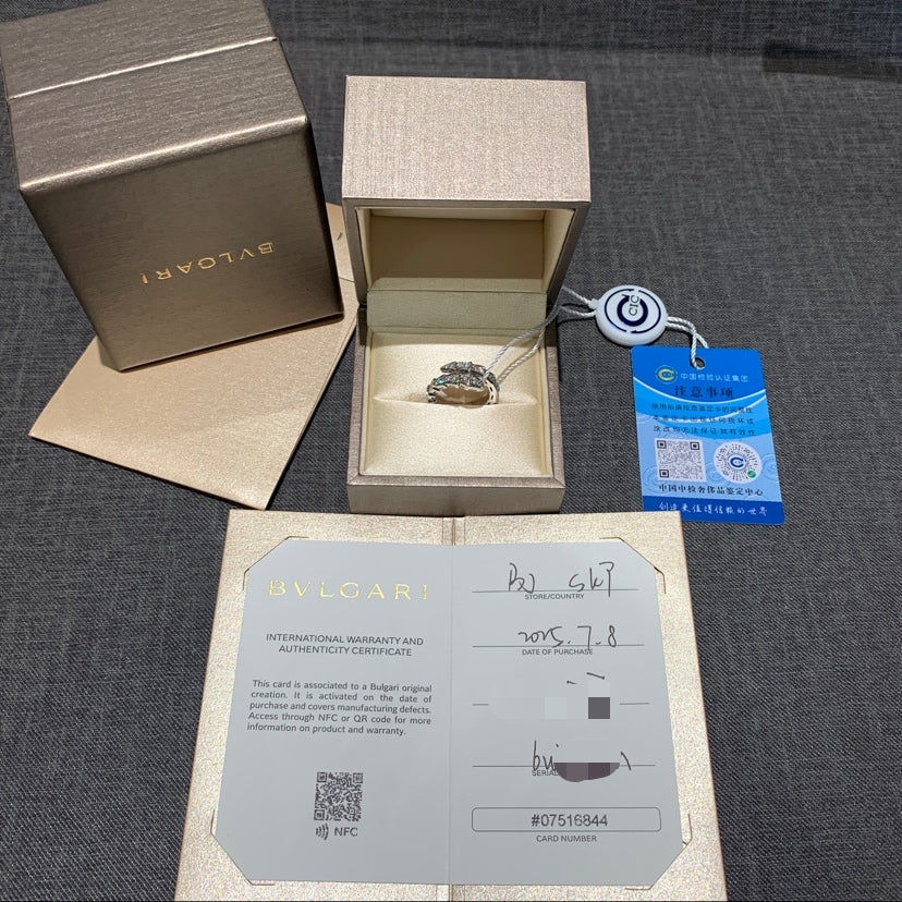 Bvlgari Serpenti Viper Ring 18K White Gold Pavé Diamonds