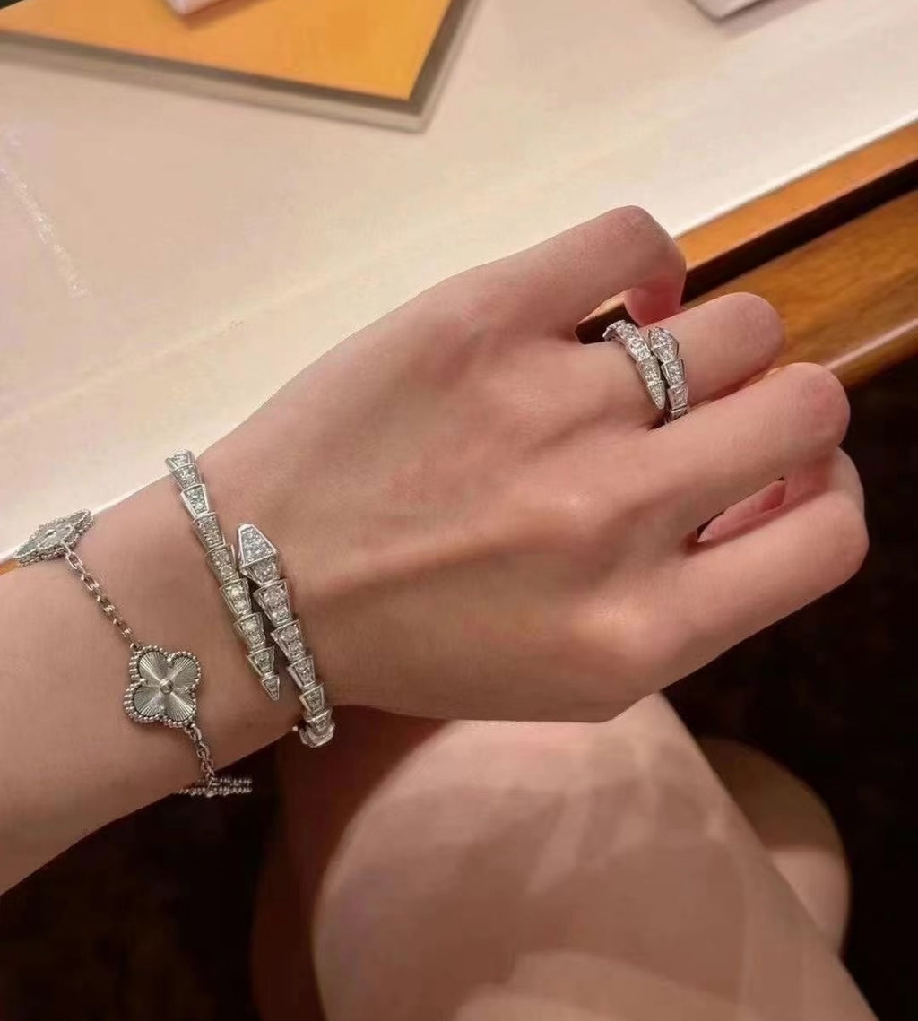 Bvlgari Serpenti Viper Ring 18K White Gold Pavé Diamonds