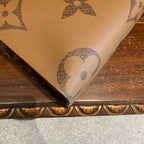 Louis Vuitton Onthego Tote Giant Monogram Canvas Gold Hardware