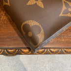 Louis Vuitton Onthego Tote Giant Monogram Canvas Gold Hardware