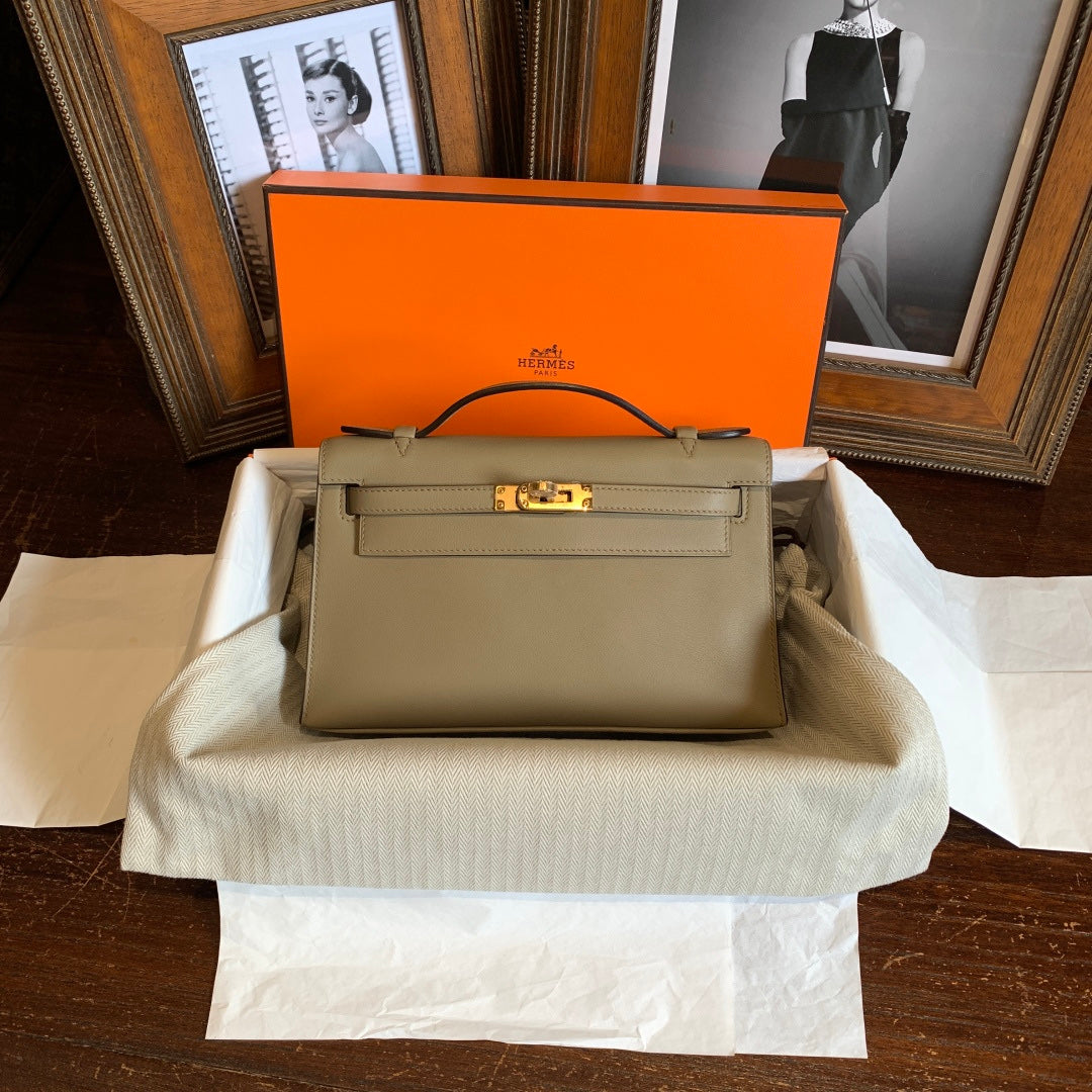 Hermes Kelly Cut Clutch Etoupe Leather Gold Hardware