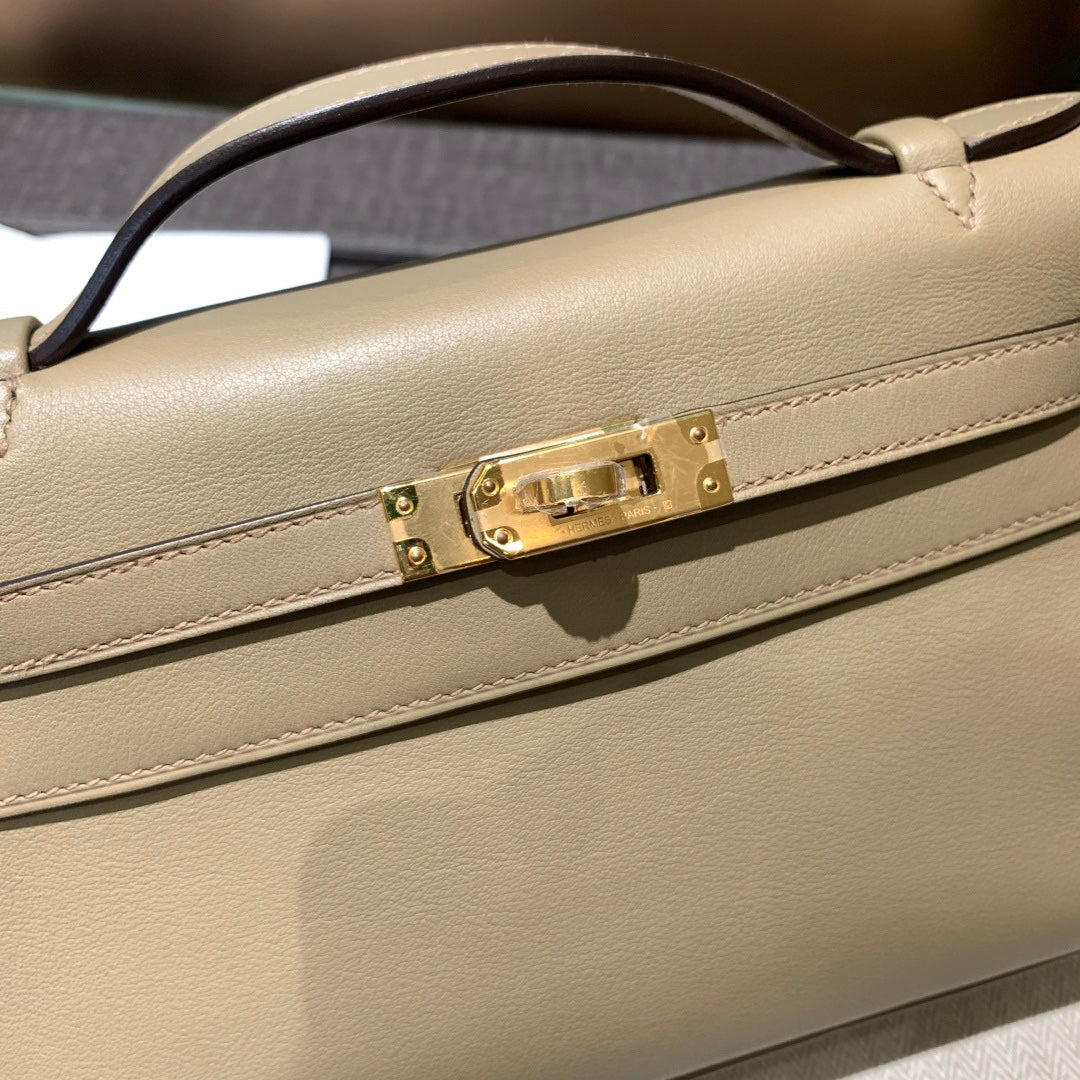 Hermes Kelly Cut Clutch Etoupe Leather Gold Hardware
