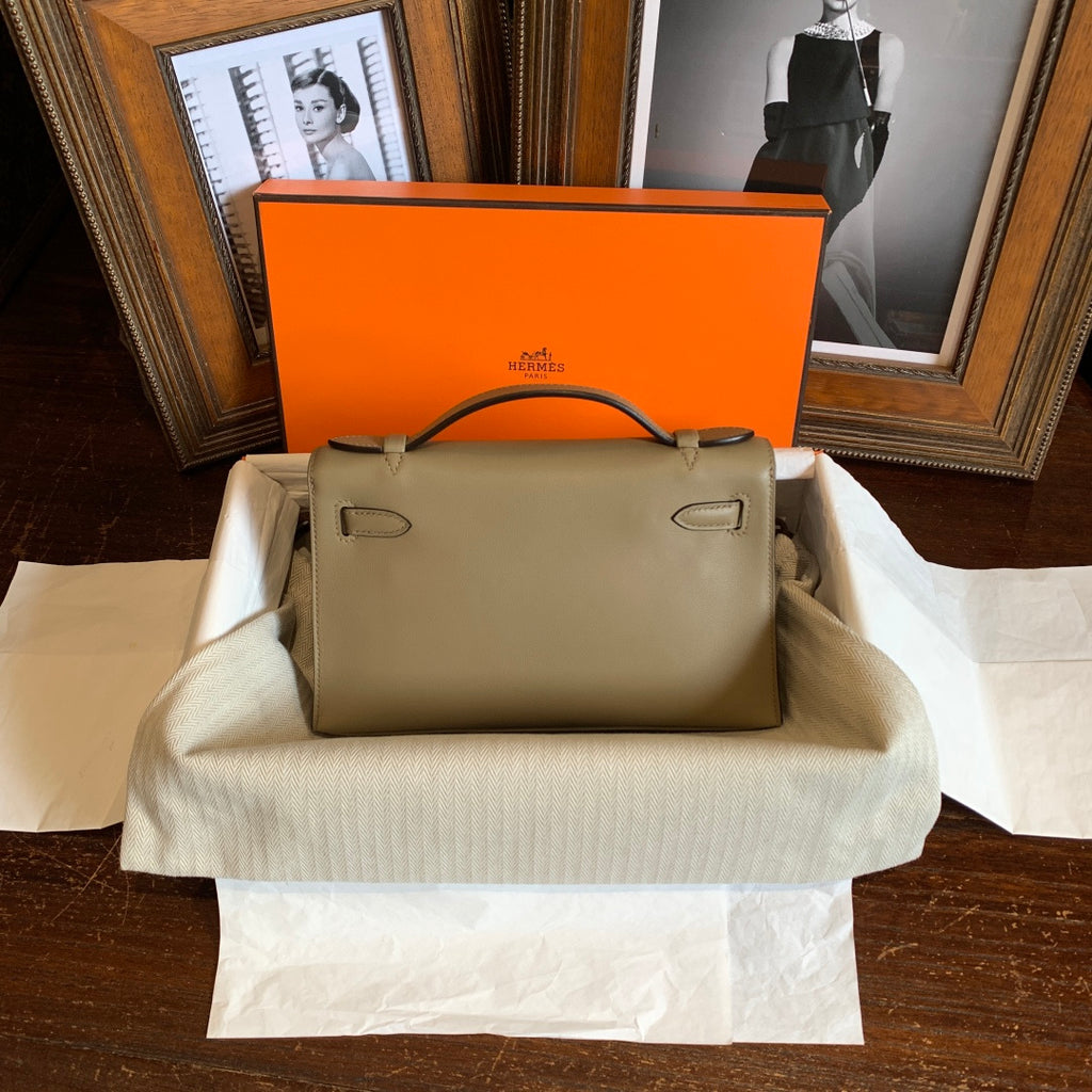 Hermes Kelly Cut Clutch Etoupe Leather Gold Hardware