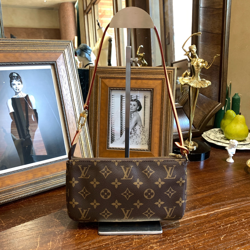 Louis Vuitton Pochette Accessoires Monogram Canvas Gold Hardware